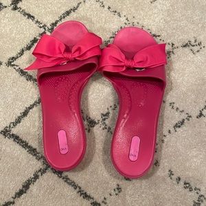 Pink Okabashi slides